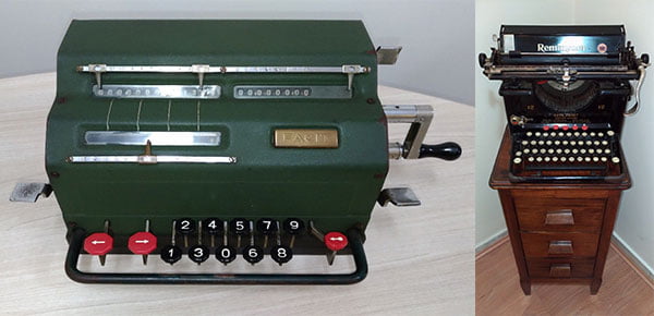 Calculadora mecânica FACIT e máquina de escrever Remington preservadas pelo escritório